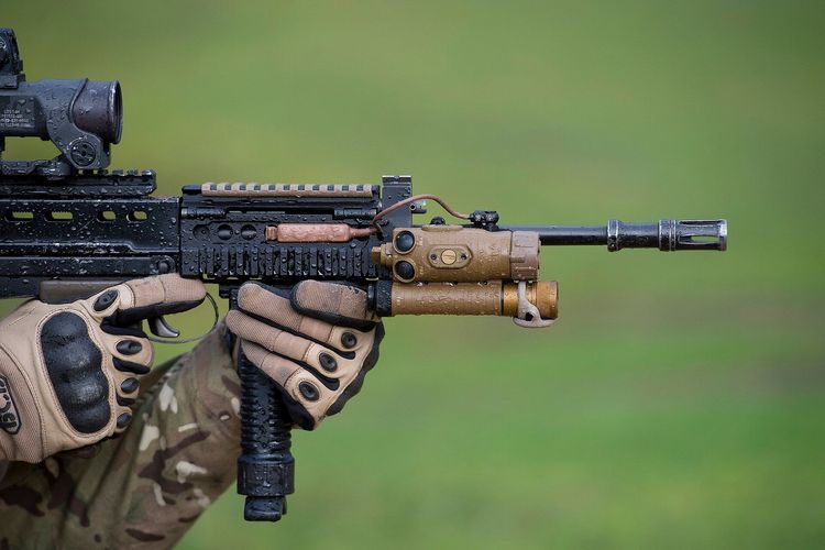 Laser Light Module Mk3 auf SA80 A2. Foto: Andrew Linnett / UK MOD, Crown copyright, OGL v1.0